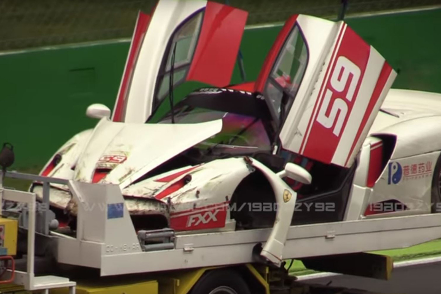 Ferrari FXX Evoluzione damaged