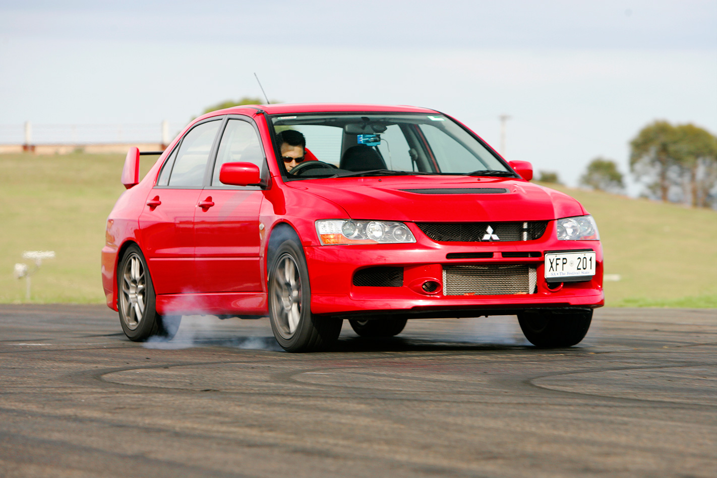 2005 Mitsubishi Evo IX.jpg