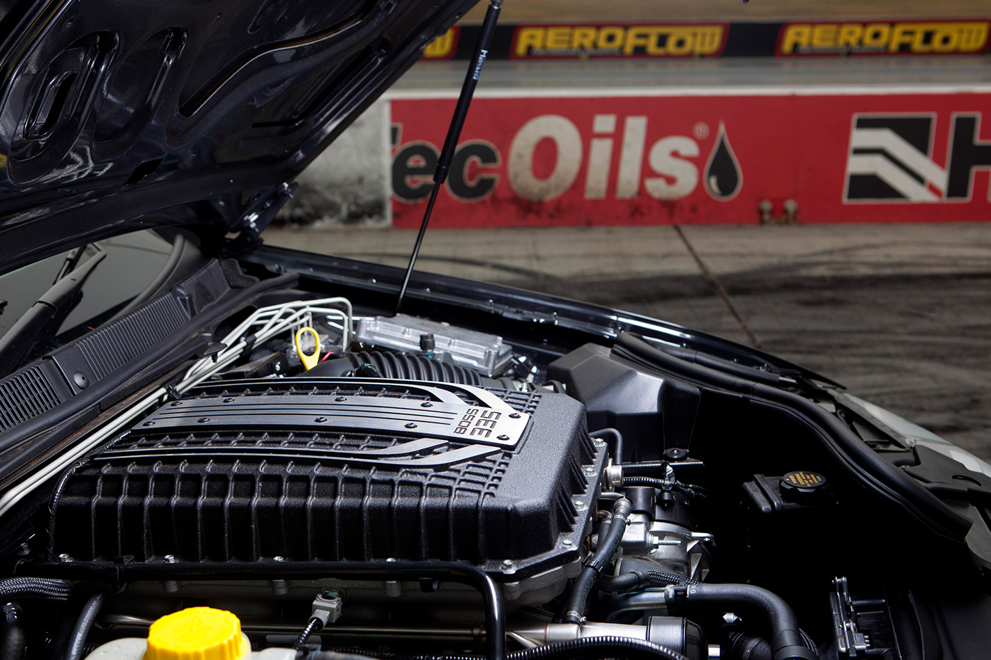 2012-FPV-GT-RSPEC-engine.jpg