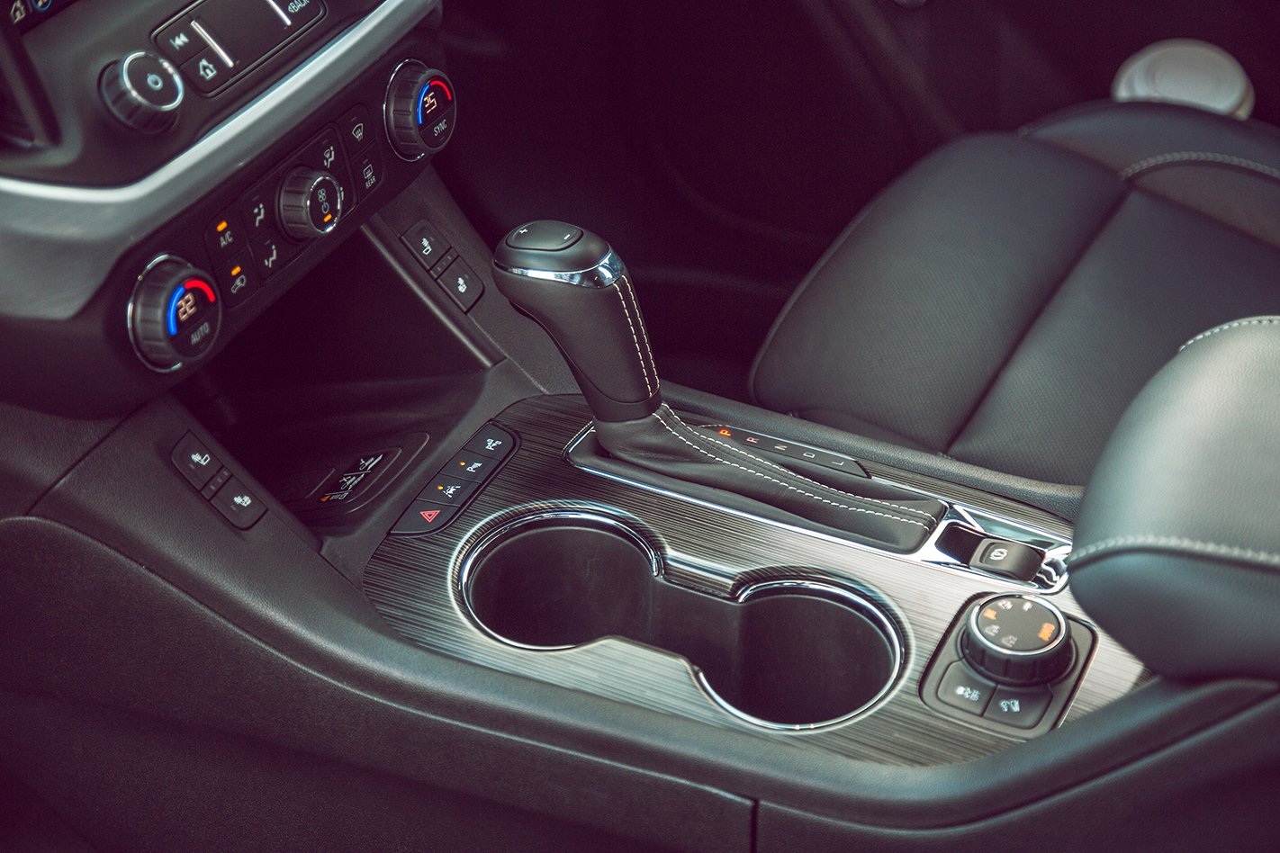Holden Acadia centre console