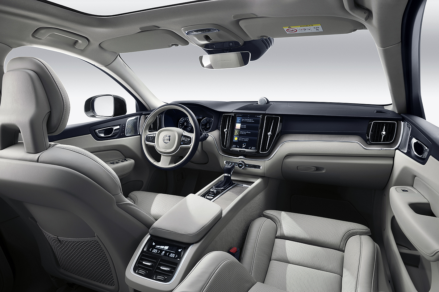2018 volvo XC60 interior