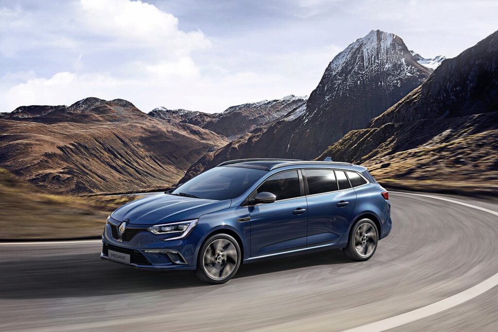 2017 Renault Megane range expands with wagon and sedan