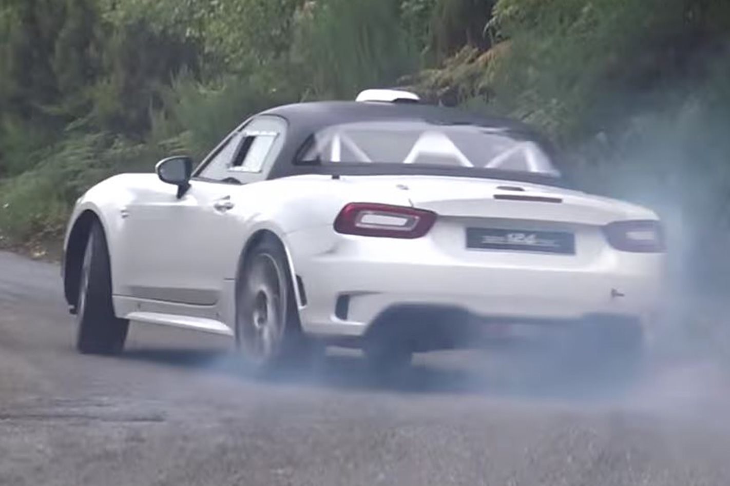Fiat Abarth 124 Spider R-GT tarmac test