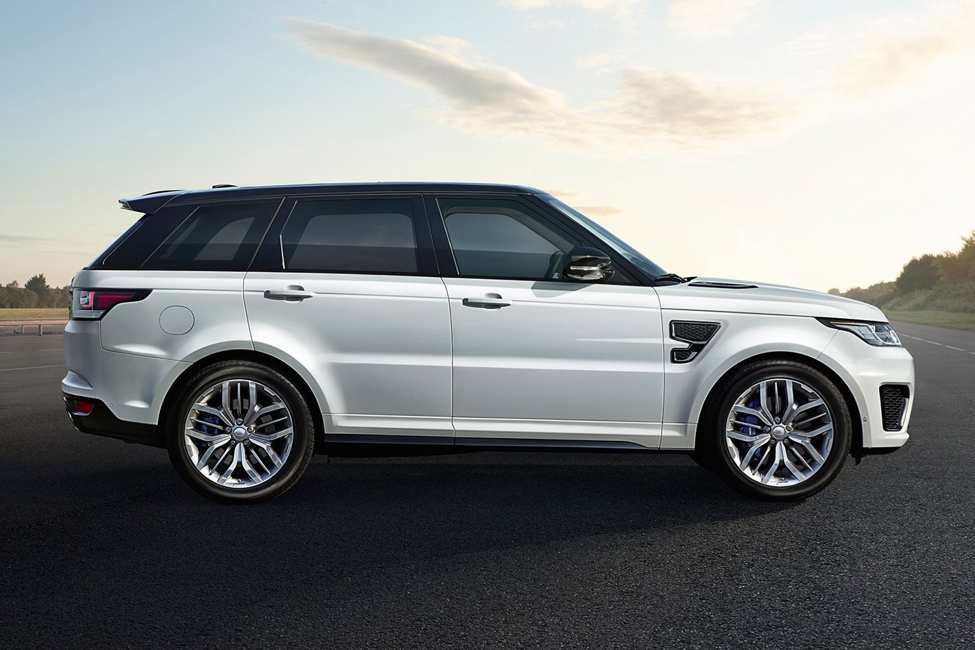 Whichcar Fast Facts: Land Rover