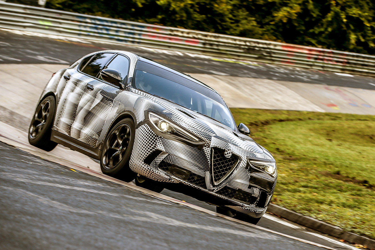 Alfa Romeo Stelvia QV testing