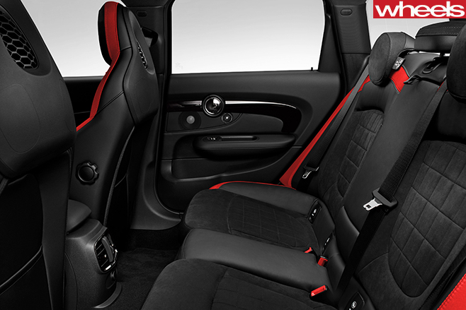 2017-mini -clubman -jcw -interior -backseat