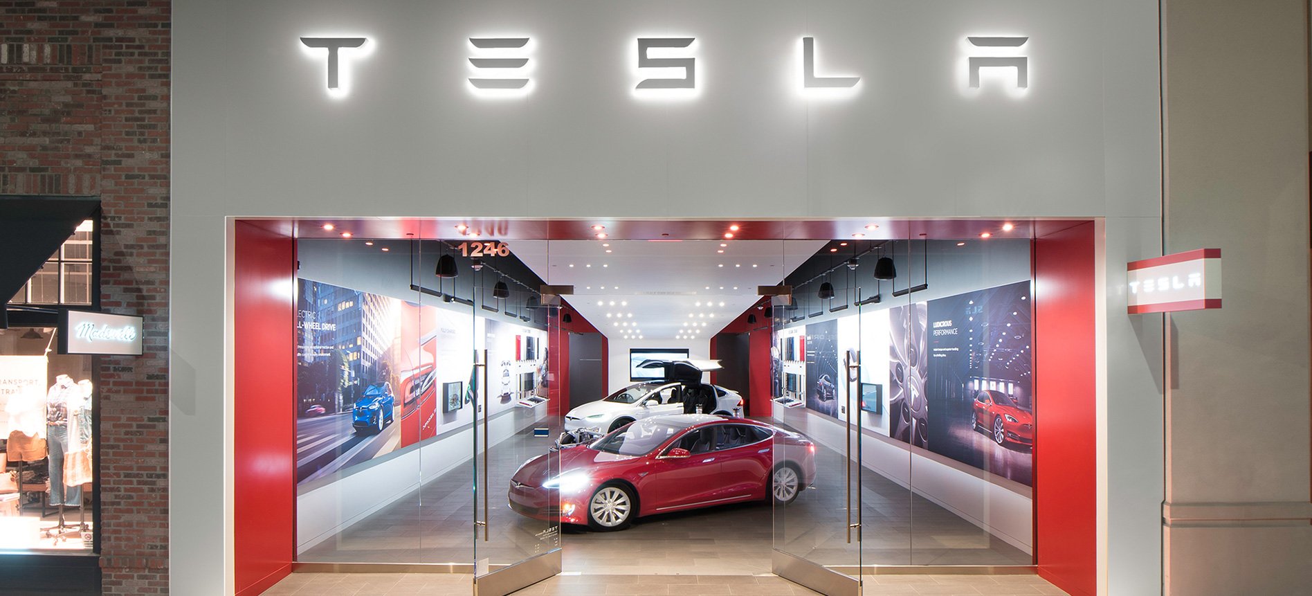 Tesla Concept store