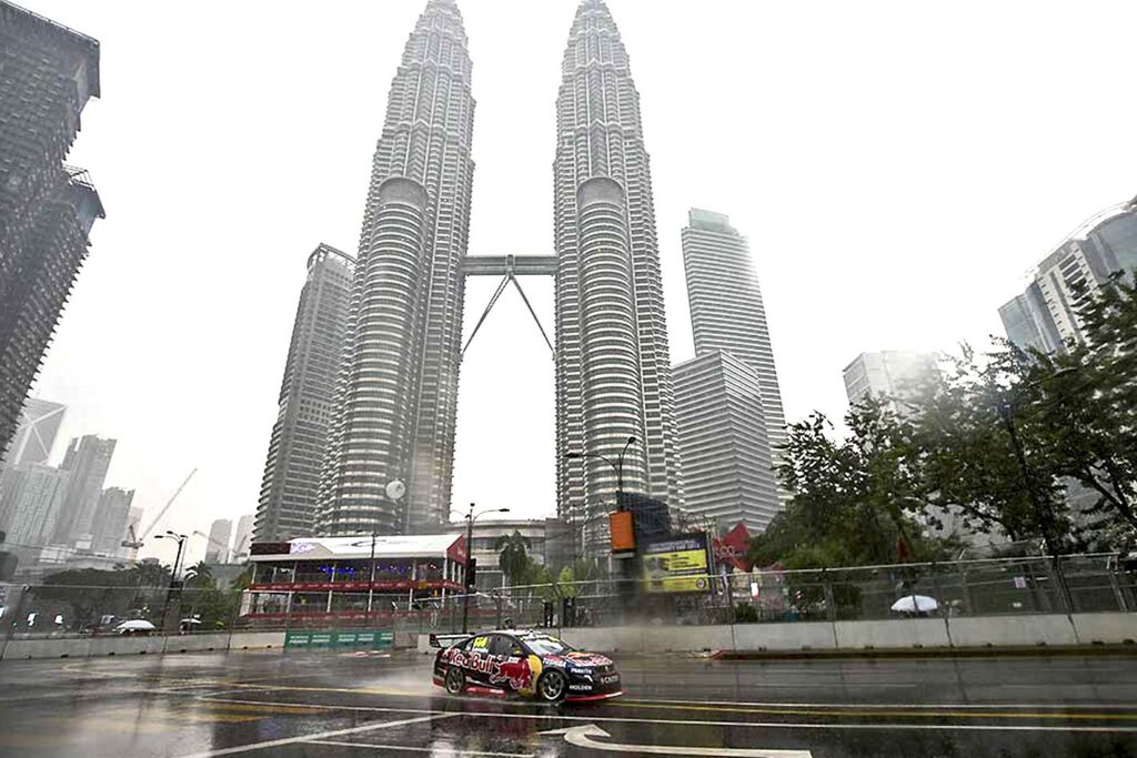V8 Supercars in KL F1 pre-season testing