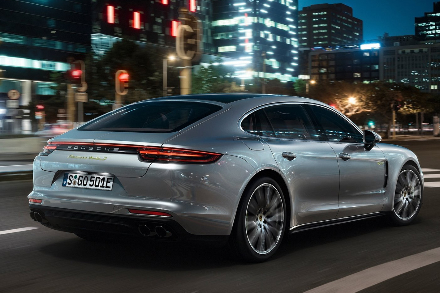 2018-Porsche-Panamera-Turbo-S-E-Hybrid.jpg
