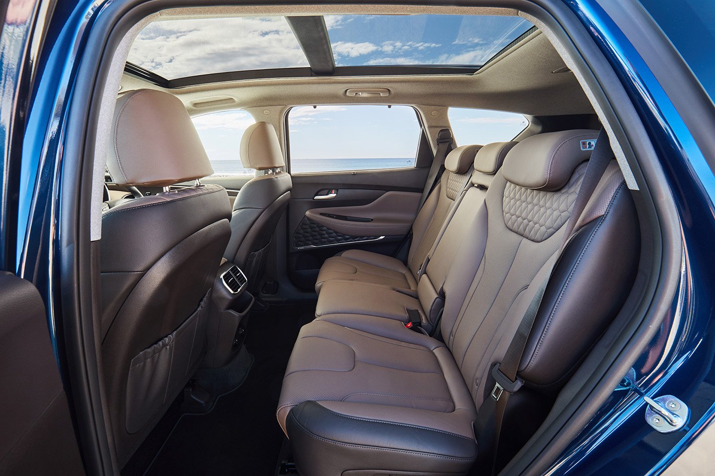 Hyundai Santa Fe middle row