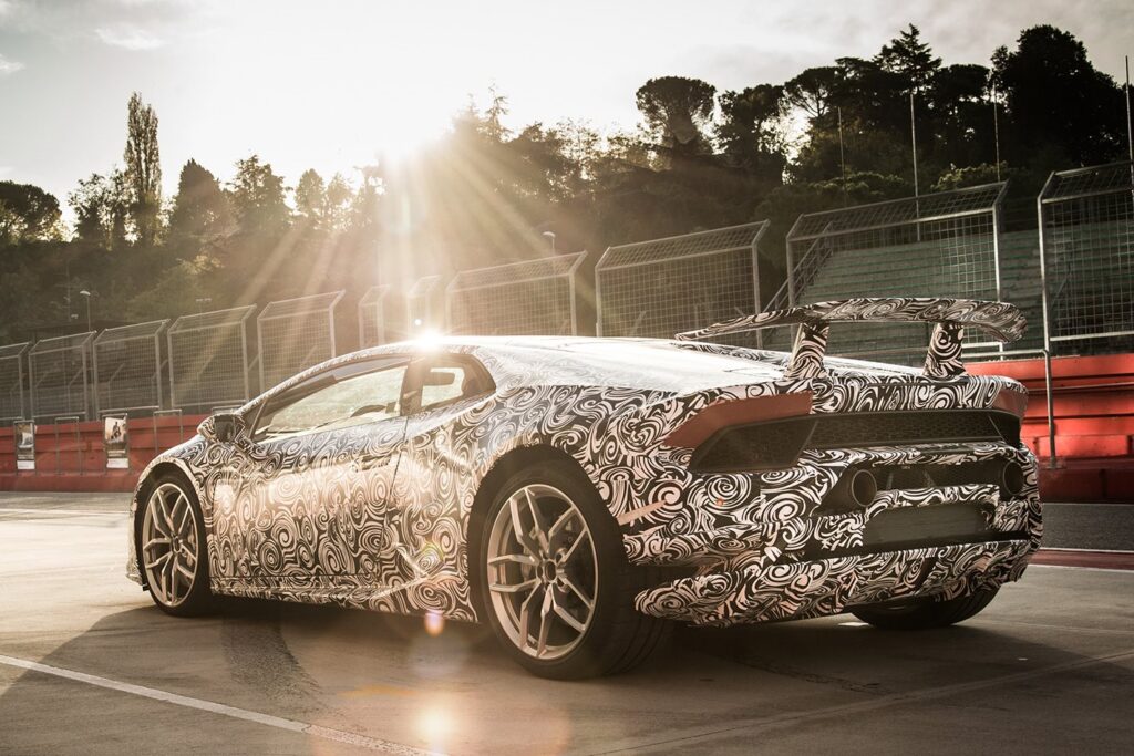 Lamborghini Huracan Performante review main