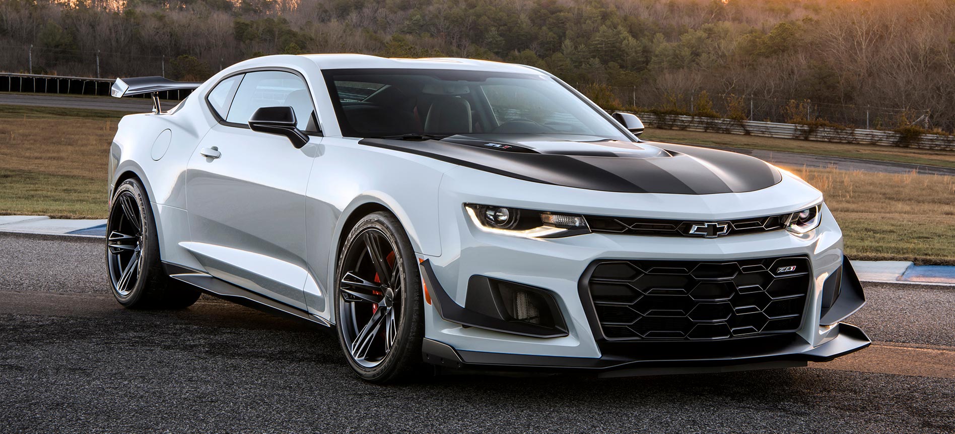 HSV Chevrolet Camaro ZL1 1LE pack review feature