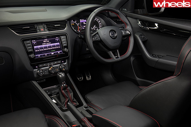 Skoda -Octavia -RS230-steering -wheel