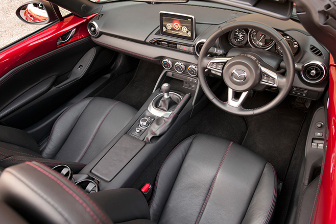 Mazda MX-5 interior