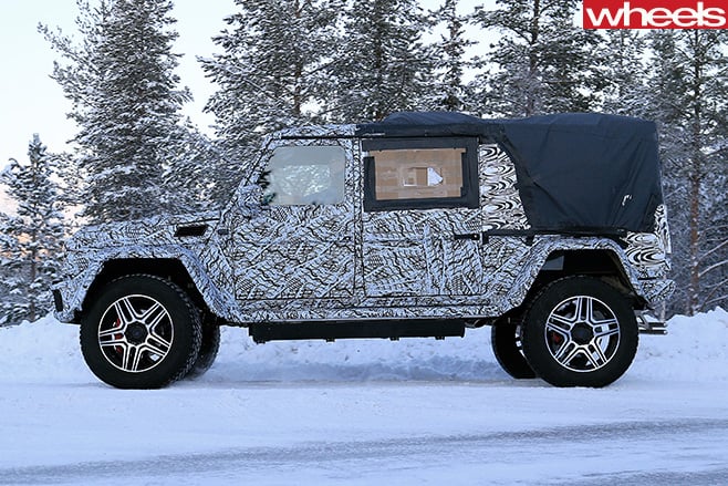 Mercedes -Benz -G500-4x 4-ute -side