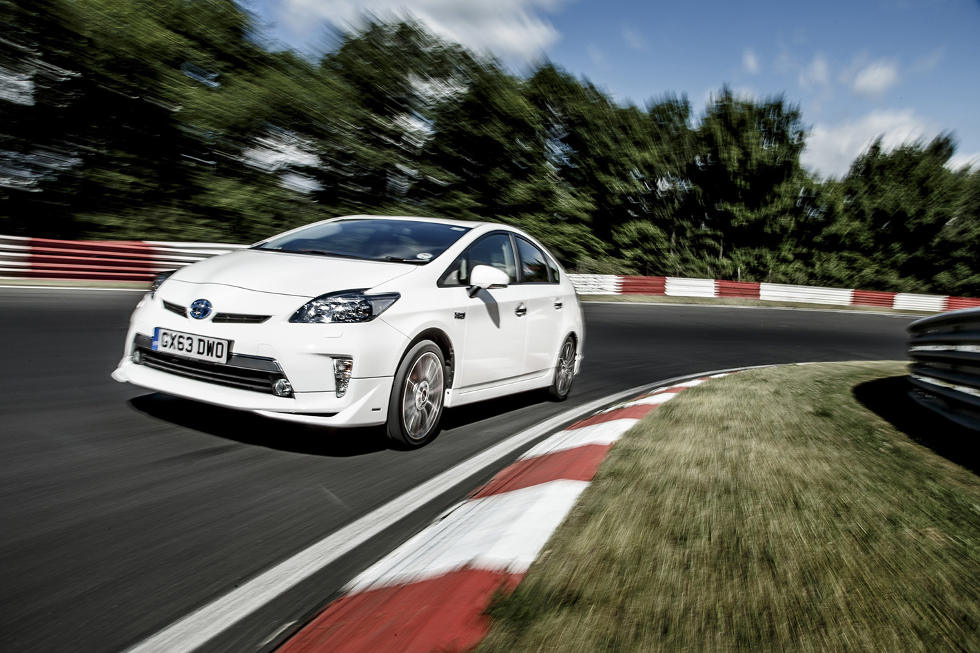 Toyota Prius nurburgring record