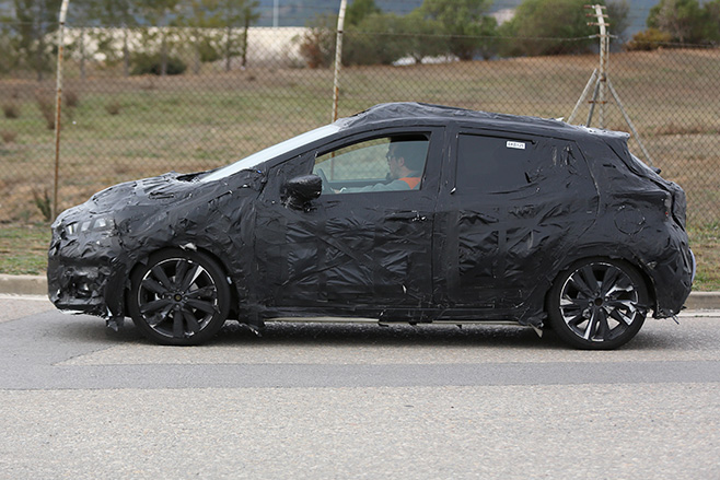 Nissan -Micra -rear -side -driving