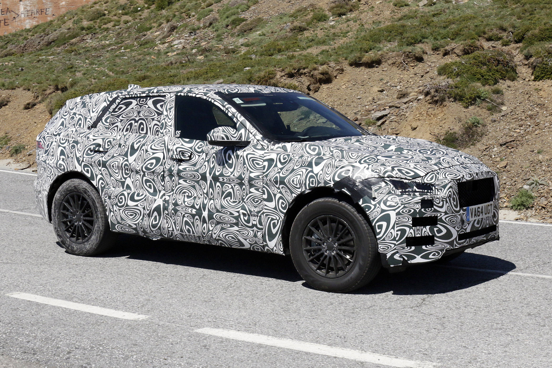 Jaguar F-Pace5