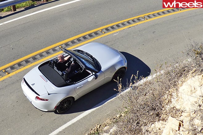 Damion -Smy -driving -Mazda -MX-5-Club -Edition -top -rear