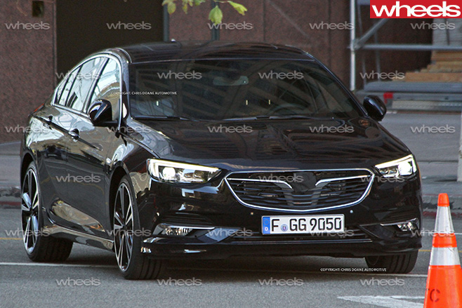 2017-Holden -Commodore -hatch