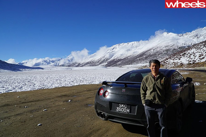 Nissan -GT-R-driving -through -mountains