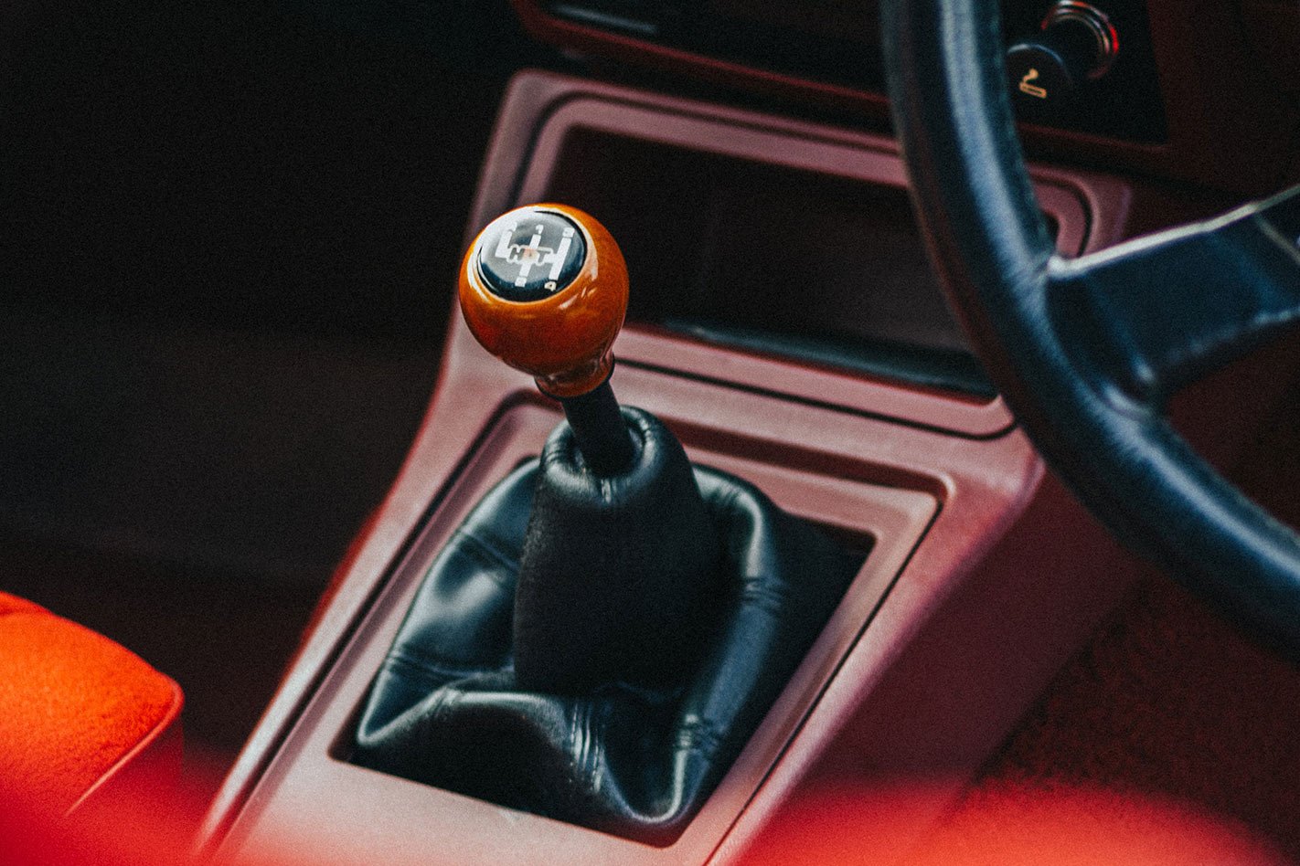 HDT VC Commodore centre console