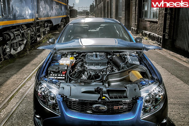 2014-Ford -Falcon -GT-F-engine