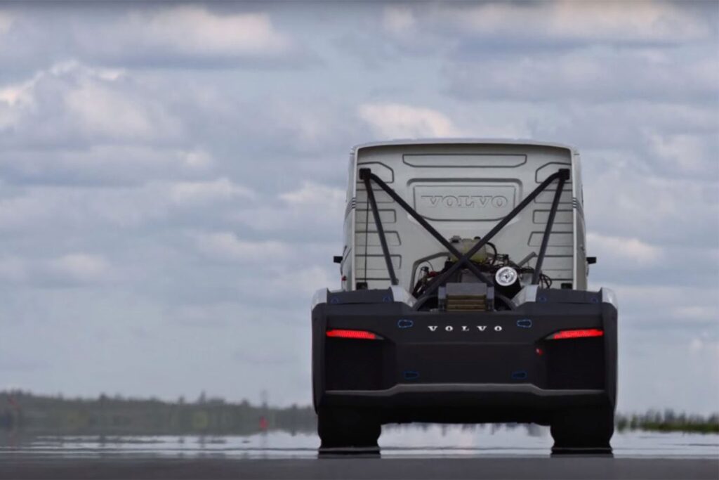 Volvo speed record truck