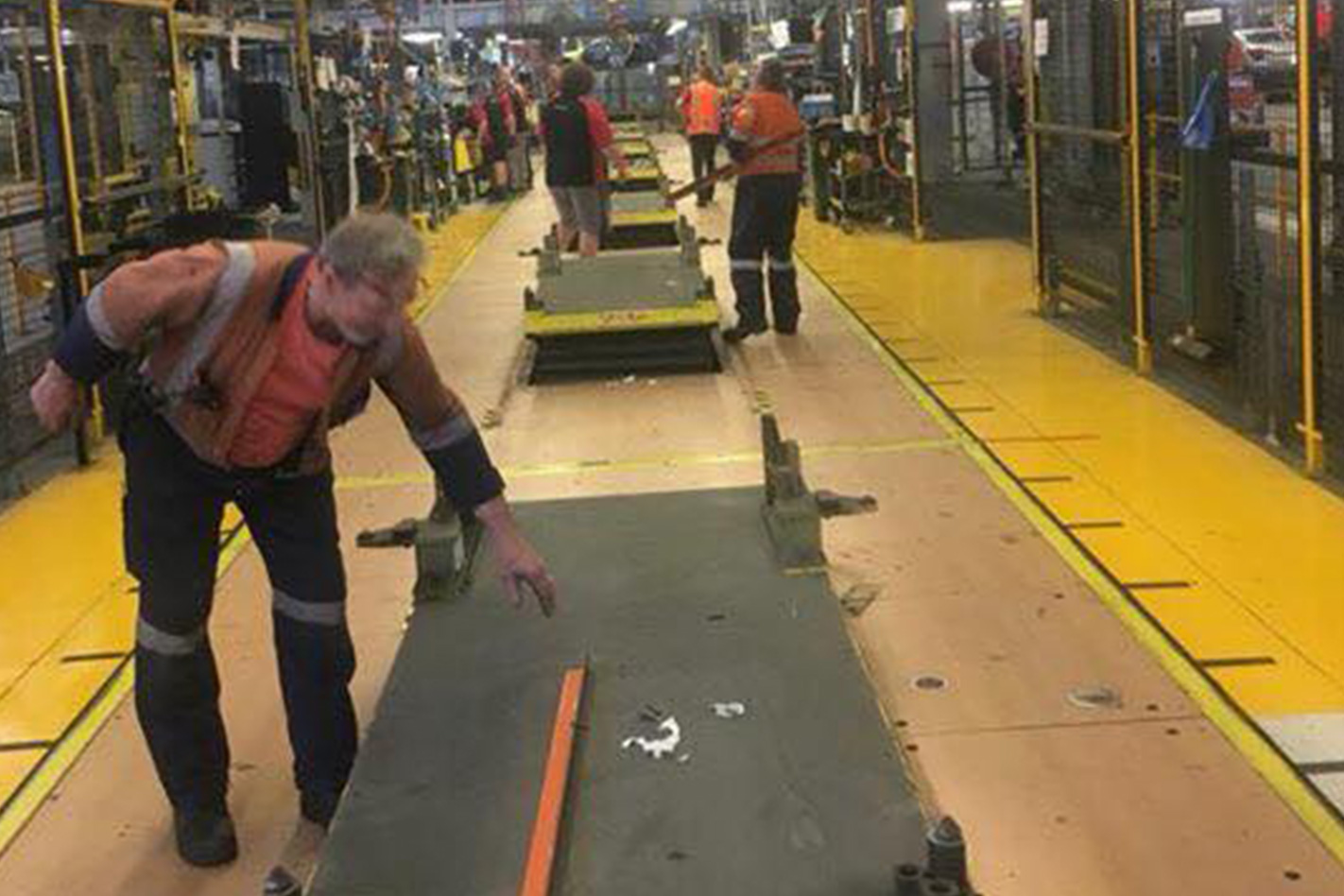 Final-Holden-Commodore-production-line.jpg