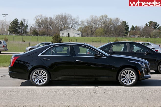 Cadillac -CTS-side