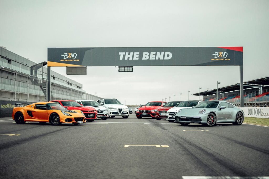 Porsche 992 911 Carrera S wins pcoty 2020