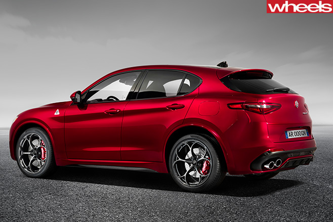 Alfa -Romeo -Stelvio -rear -side