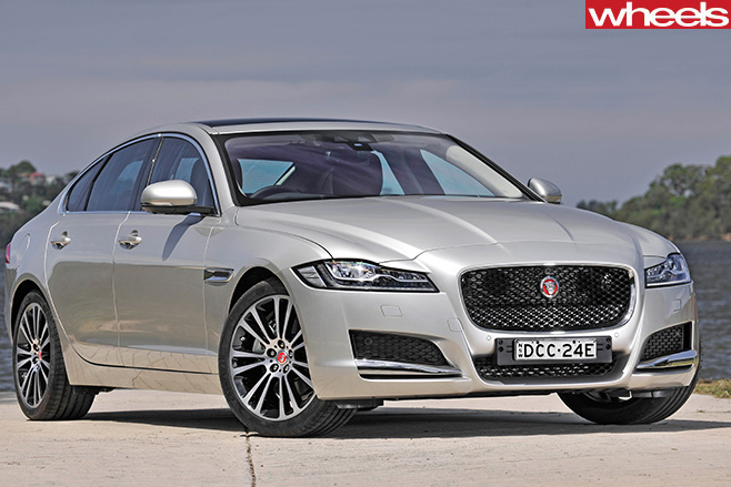 Jaguar -XF-front -side