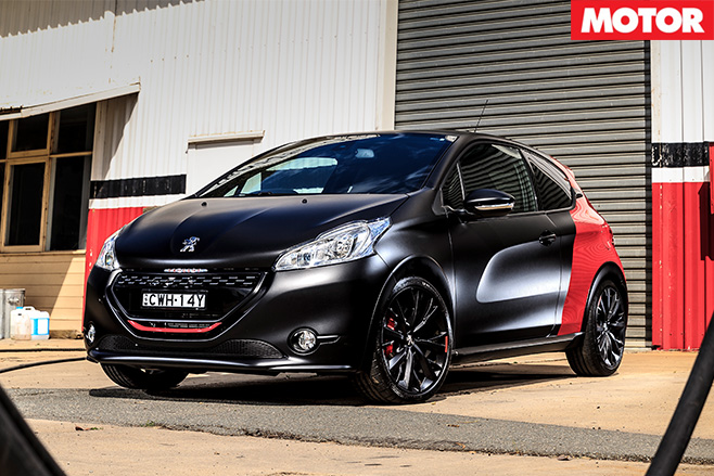 Peugeot -208-GTi -30th