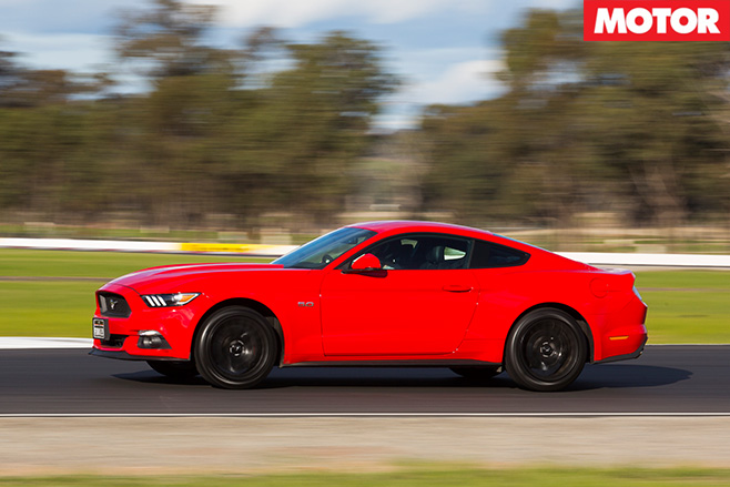 Ford Mustang GT side