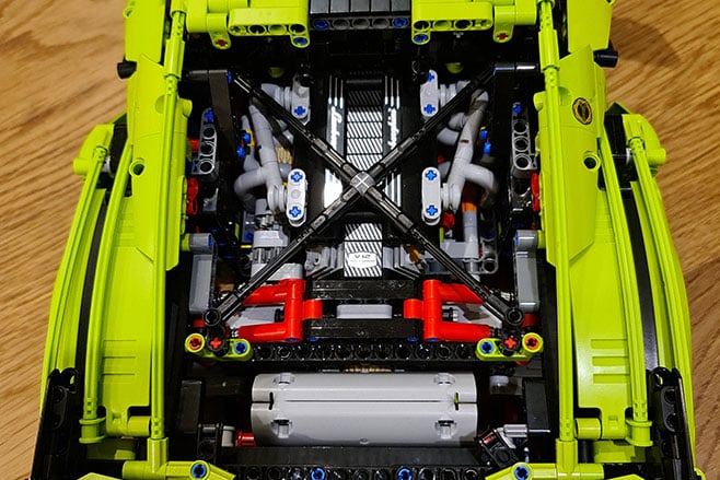 https://d3lp4xedbqa8a5.cloudfront.net/s3/digital-cougar-assets/whichcar/2020/10/22/-1/Lego-Technic-Lamborghini-Sian-engine.jpg