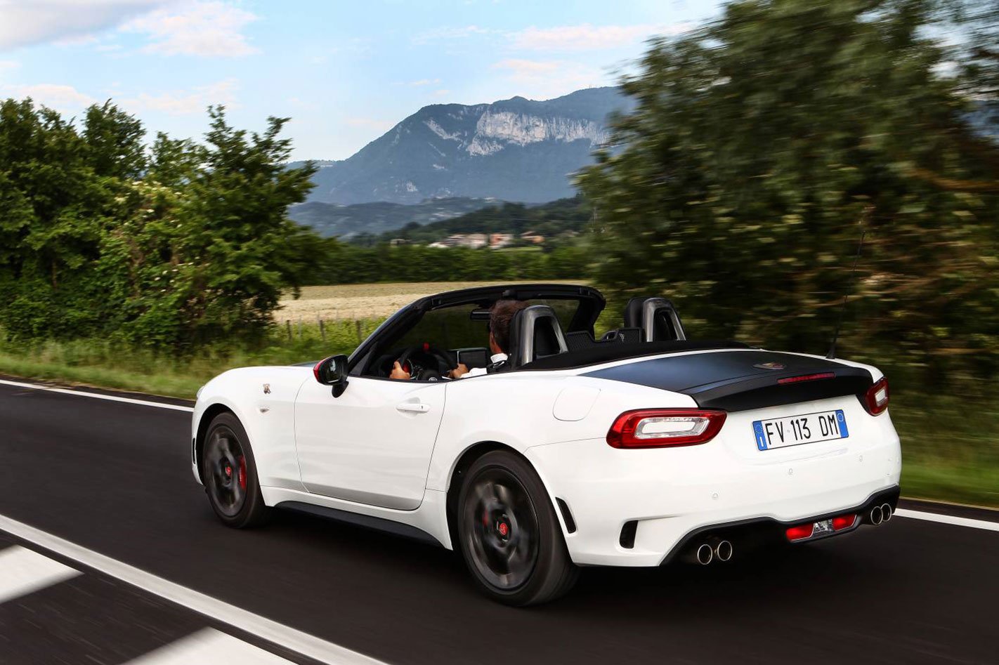 Abarth 124 Spider rear