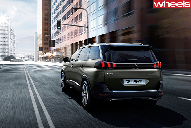 Peugeot -5008-rear -driving