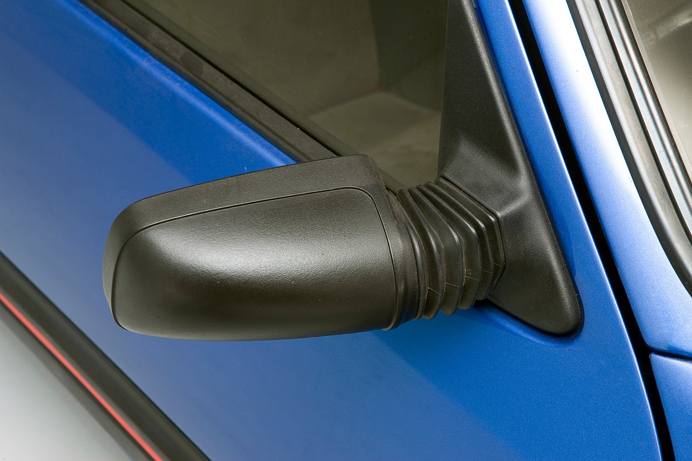 1987 Peugeot 205 GTi side mirror