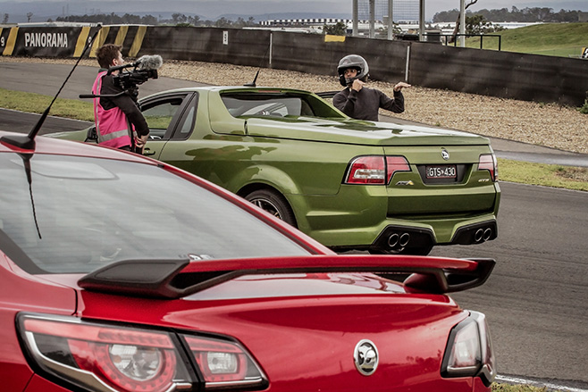 Chris -Harris -with -HSV-Maloo -preparing -to -race