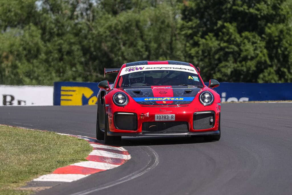 Mt Panorama production car record Porsche 2020