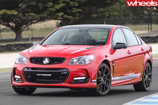 2017-Holden -Commodore -Motorsport -edition -side