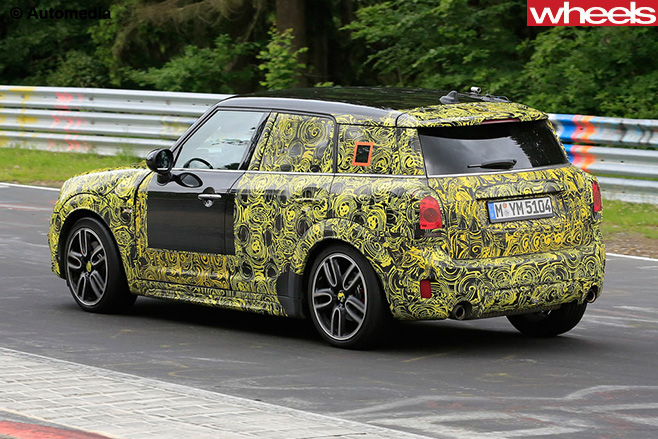 Mini -Countryman -JCW-rear -side