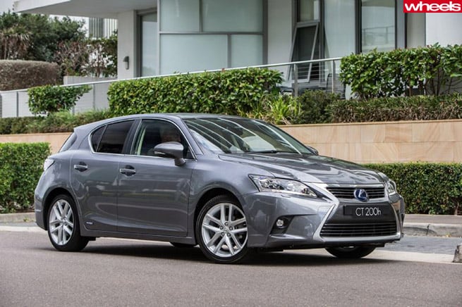 Lexus CT200h
