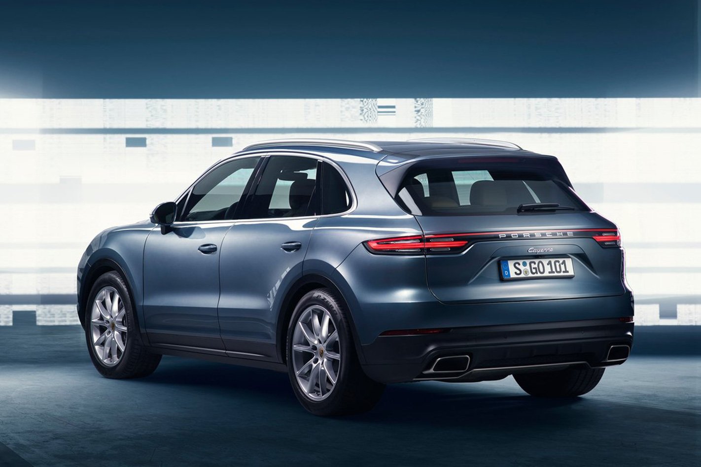 2018-Porsche-Cayenne.jpg