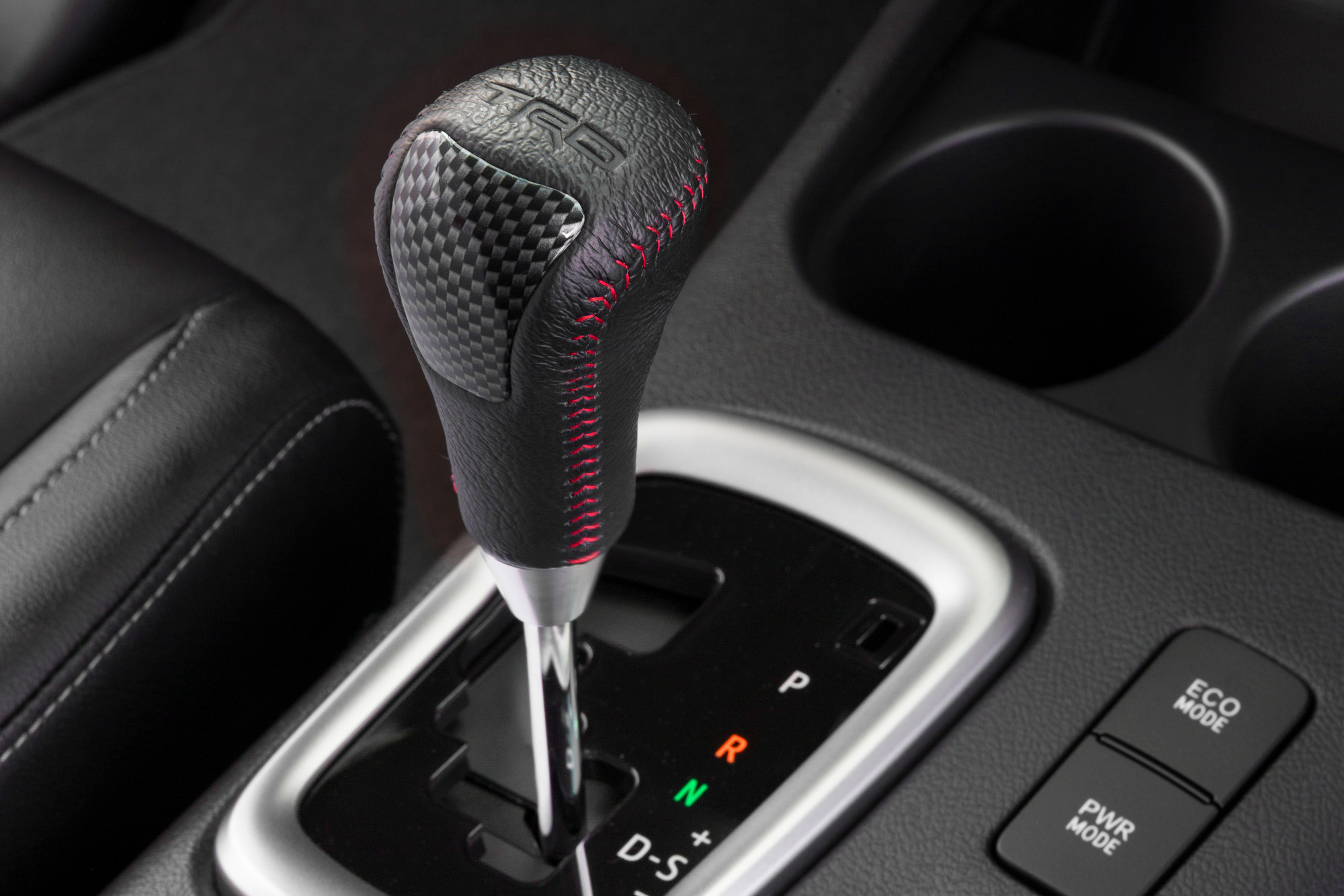 2017 Toyota Hilux TRD gear knob