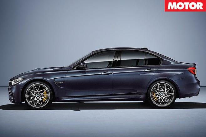 BMW M3 30 Jahre side