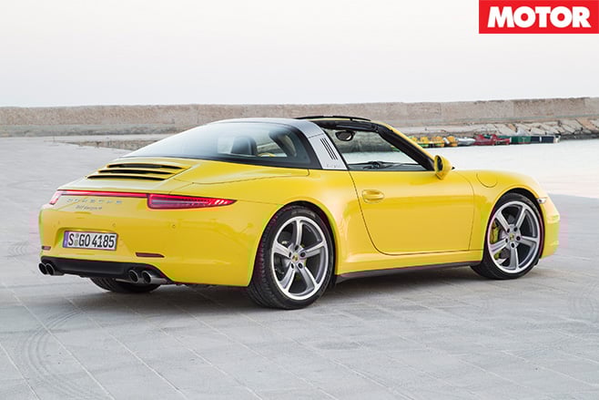 Porsche -911-targa -rear
