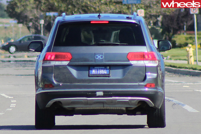 Volkswagen -Crossblue -concept -grey -rear