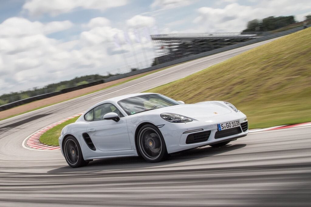 Porsche Cayman 718